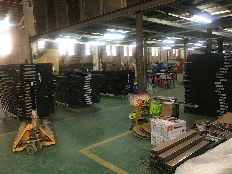 鋁合金門窗10大品牌廠家該如何在門窗市場中占據(jù)有利的市場地位？