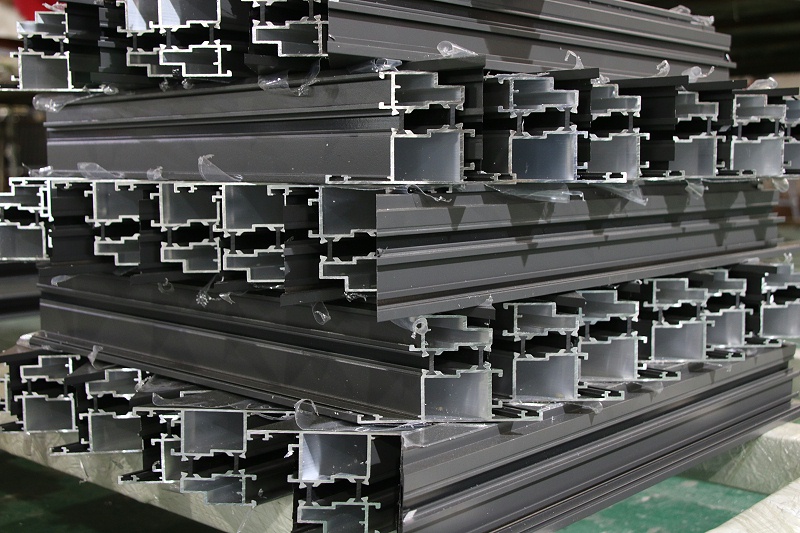 樓上樓高端門窗-樓上樓門窗怎么樣？可以定制鋁門窗嗎？