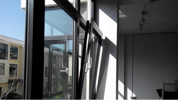 都2020年了，你還在與高端門窗談價格，和低端門窗談質(zhì)量？