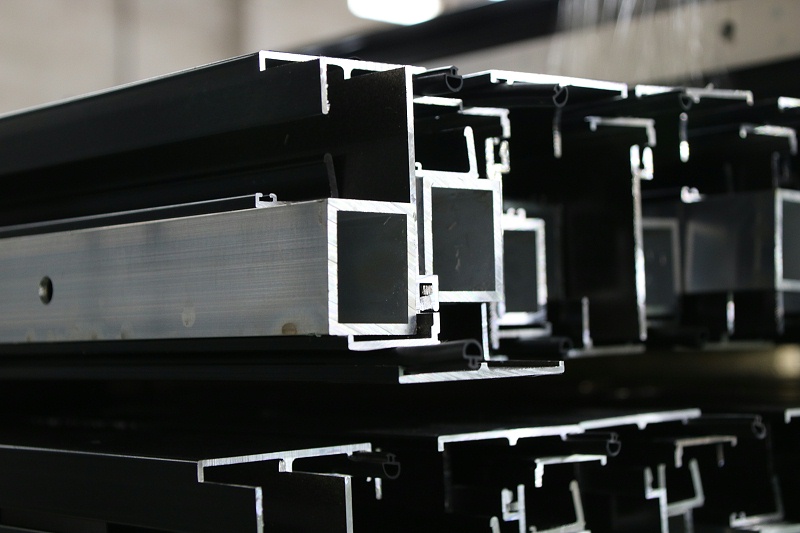 日子過久了才發(fā)現(xiàn)，家里使用樓上樓節(jié)能系統(tǒng)門窗很有必要！