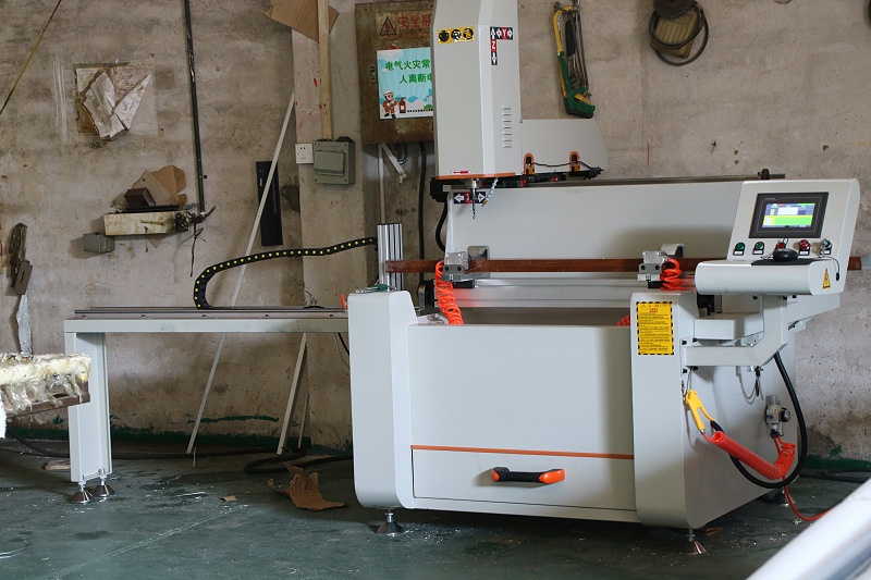 真正懂門窗的人，家里都在用這種鋁合金門窗！