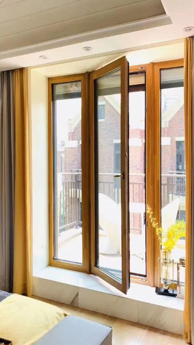 別再嫌這款鋁木復(fù)合門窗貴啦，用起來它真的物超所值！