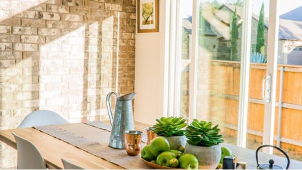 高端鋁門窗廠家的鋁合金門窗特點(diǎn)你都get到了嗎？