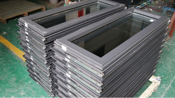 工程門窗廠家價格越貴越有保障嗎？-樓上樓門窗