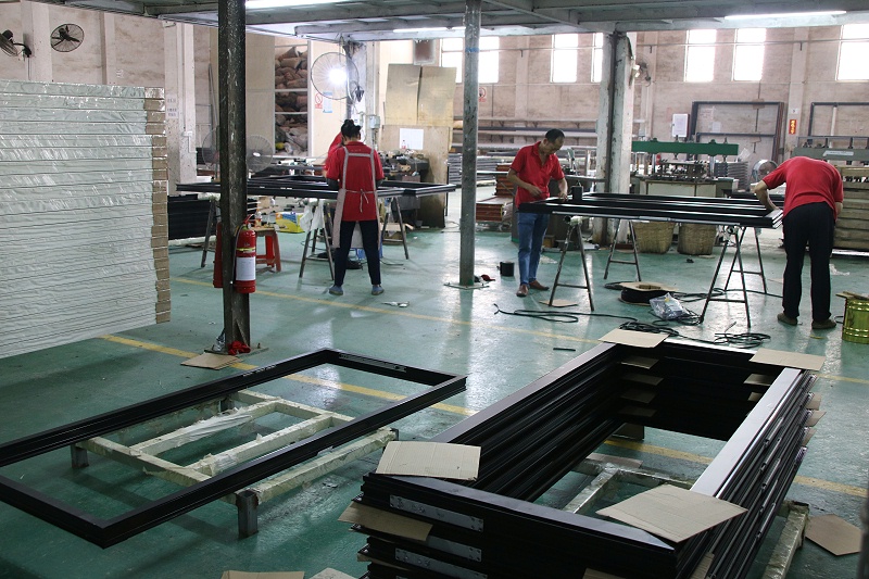 樓上樓門(mén)窗-工程門(mén)窗定制廠(chǎng)家